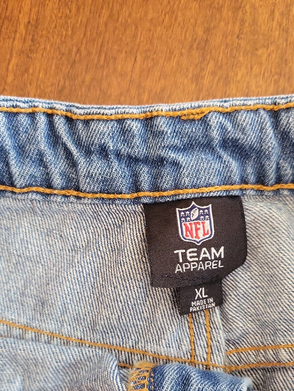 Philadelphia Eagles NFL Denim Shorts - Picture 8 of 8